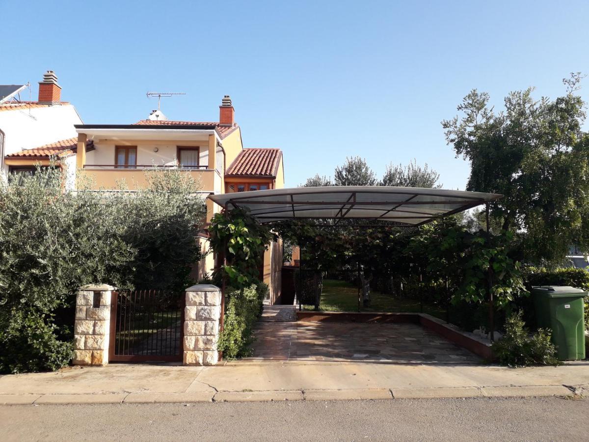 Apartamento Blue Deer Umag Exterior foto